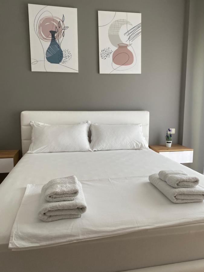 Cheerful 2-Bedroom Apartment In Golem Golem  Zewnętrze zdjęcie